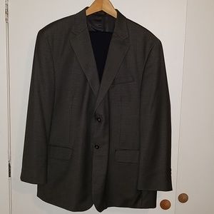 Stafford Suit with Tie.  36/29, 46R. Barely Worn.